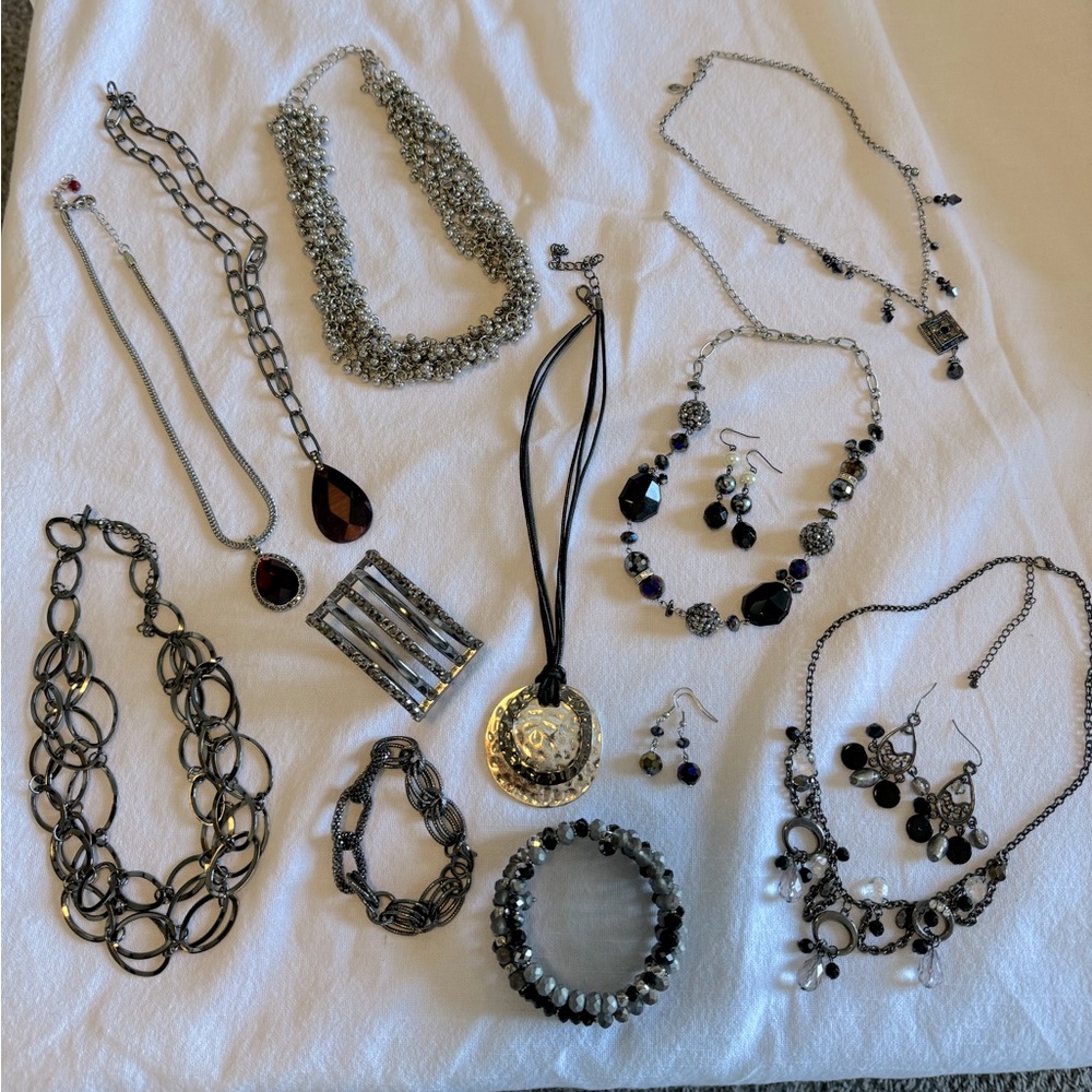 14 piece Silver and Black Jewelry Set
